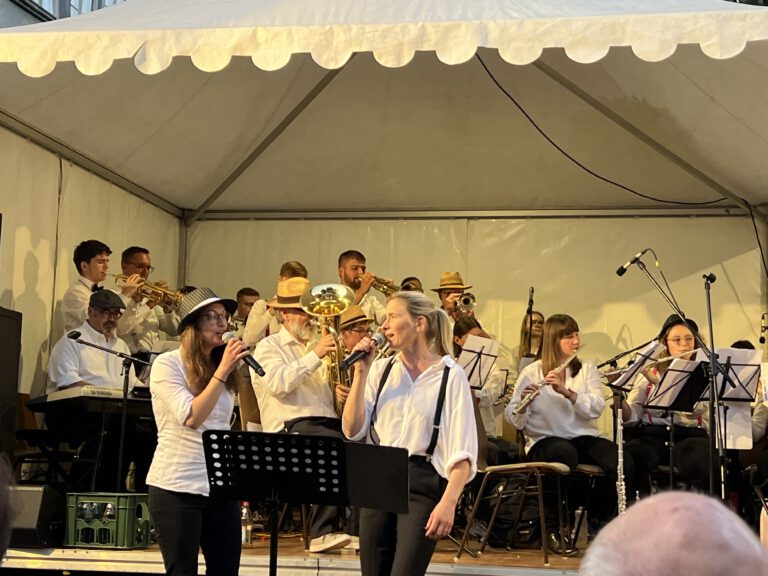 800_Jahre_Schmiden_BIgband_Gesang